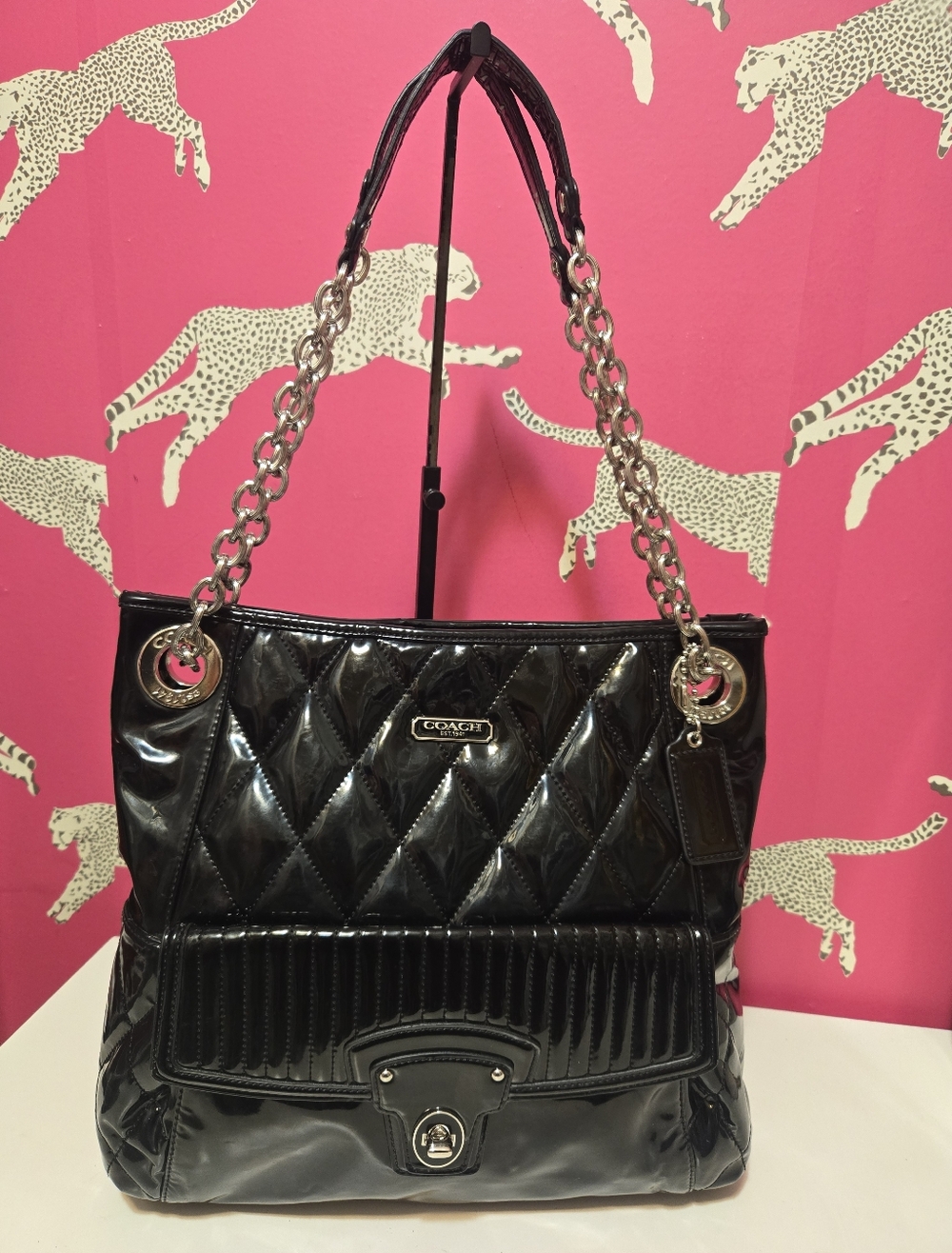 GUC Vintage Coach Poppy Liquid Glass Black Quilted Patent Leather Shoulder Bag